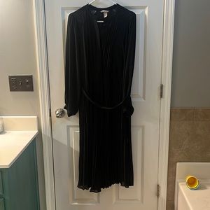 Black mid flowing dress